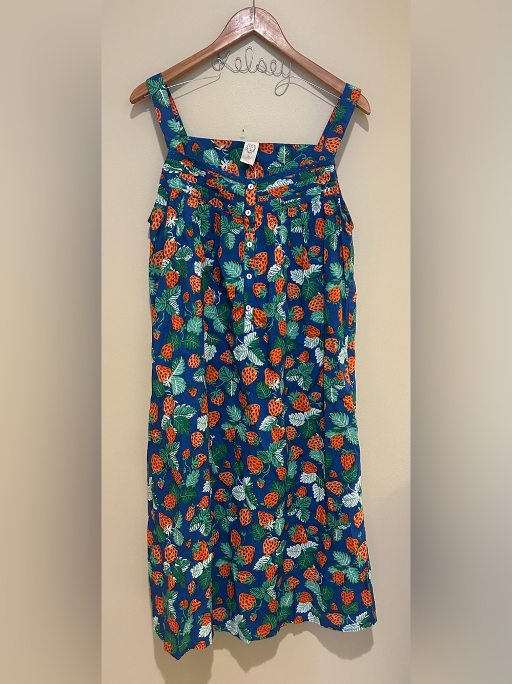 Printfresh NWT Women’s Strawberry Fields Dress Vacation Resort Wear Size Medium